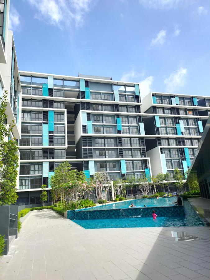 Homestay Klia Core Soho Suites Sepang Exterior foto